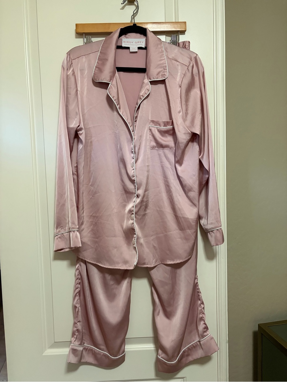NWOT 💗🪽 Birdy Grey Dusty Rose Satin L/S Top & Long Pants 💗🪽